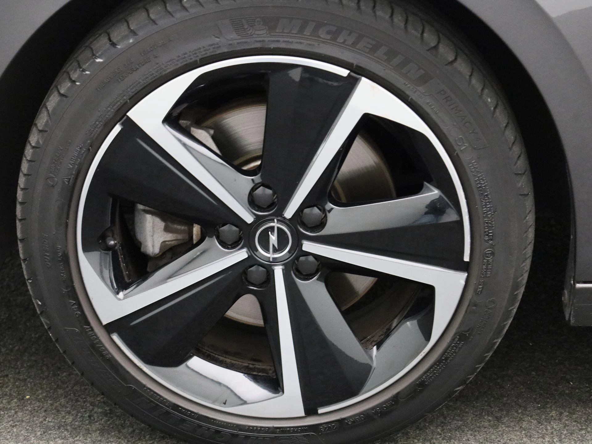 Opel-Astra-image-11