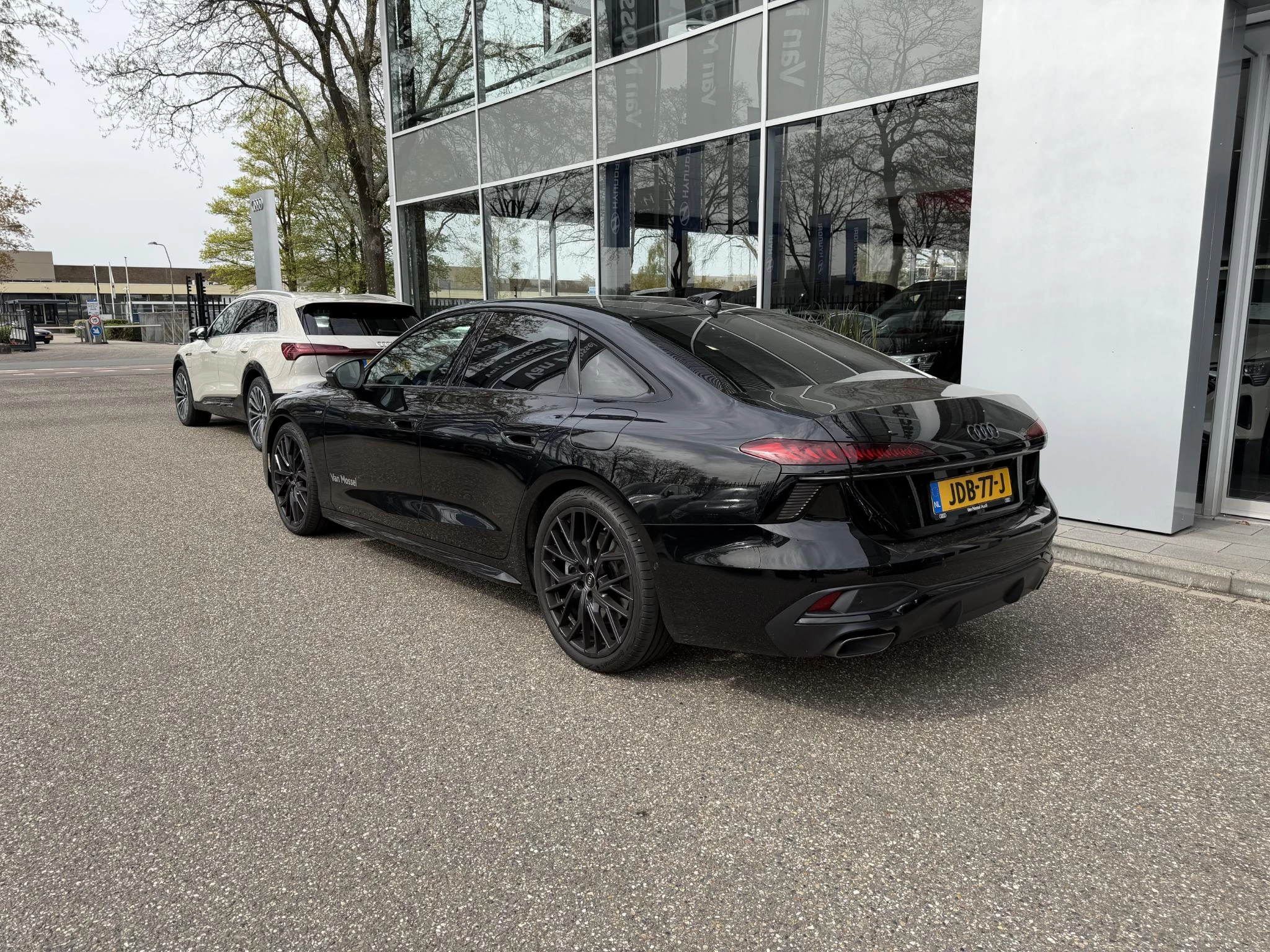 Audi-A6-image-1