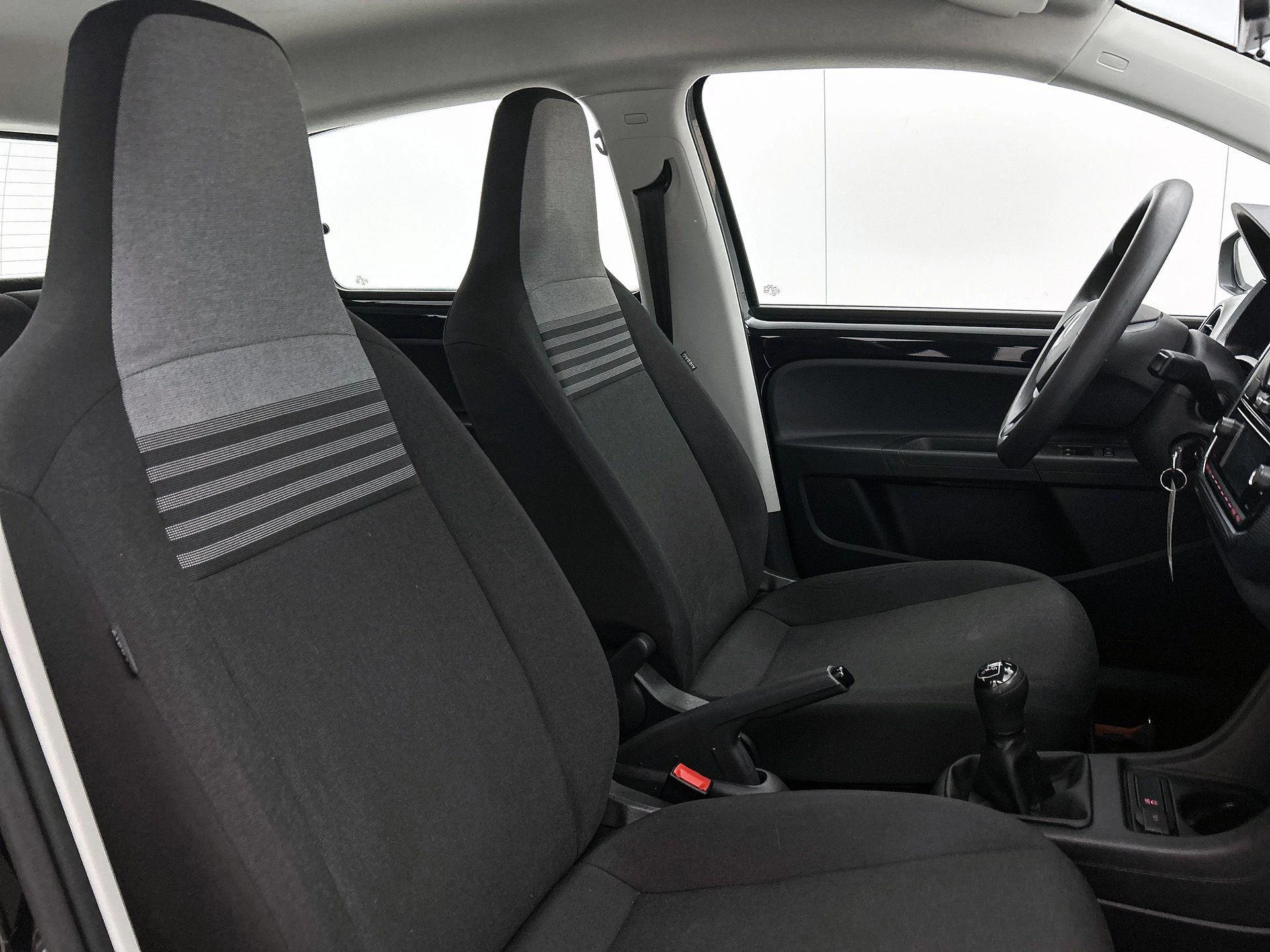Volkswagen up! 1.0 BMT move up 65 PK|