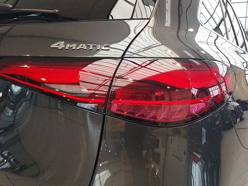 Mercedes-Benz GLC 300 d 4M AMG KEYLESS-GO MBUX SHZ KLIMA AMG LineX254 GLC 300 d 4M AMG KEYLESS-GO MBUX SHZ KLIMA AMG Line