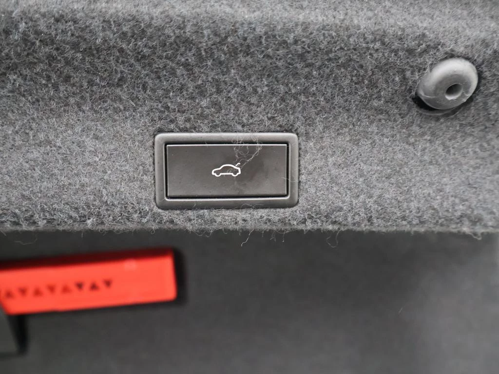 Volkswagen Passat Passat Elegance Business 1.5TSI 150PK* *LEDER*ALCANTARA*CAMERA*VIRTUAL COCKPIT*ACC*PDC*ZETELVERWARMING*...*