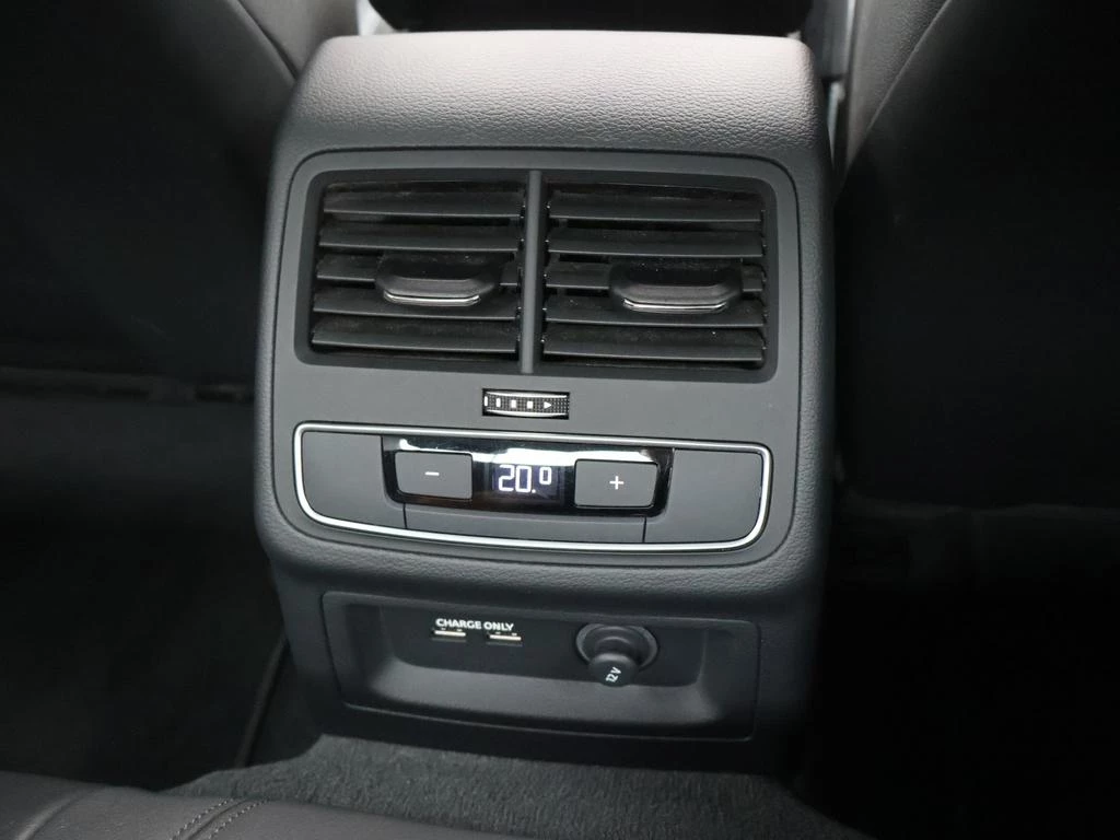 Audi A5 Cabriolet Audi A5 Cabriolet S-LINE 35TFSI 150PK *AUTOMAAT*NEKVERWARMING*LEDER*NAVI*APP CONNECT*BLTH*CRUISE*DIGITAL DASHBOARD*...