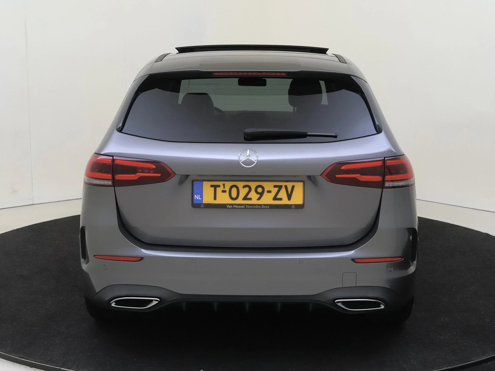 Mercedes-Benz-B-Klasse-image-6