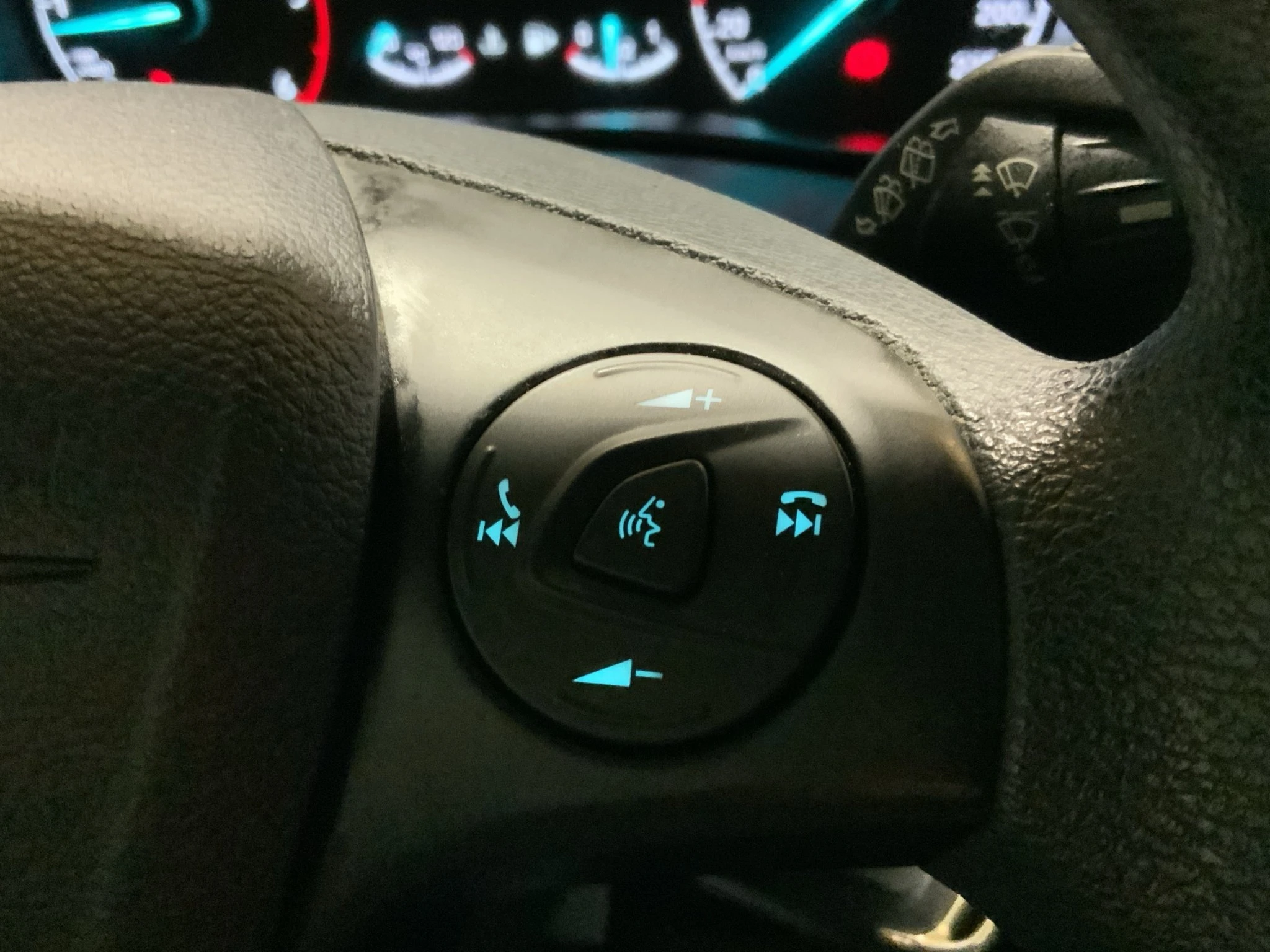 Ford-Transit Connect-image-18