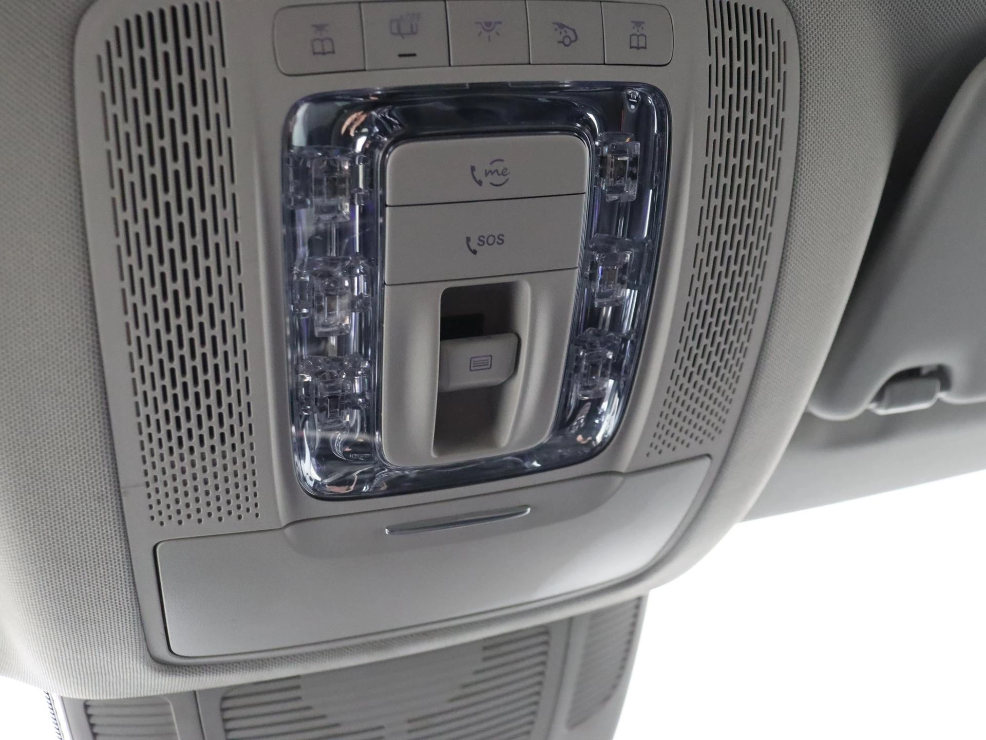 Mercedes-Benz-GLE-image-34