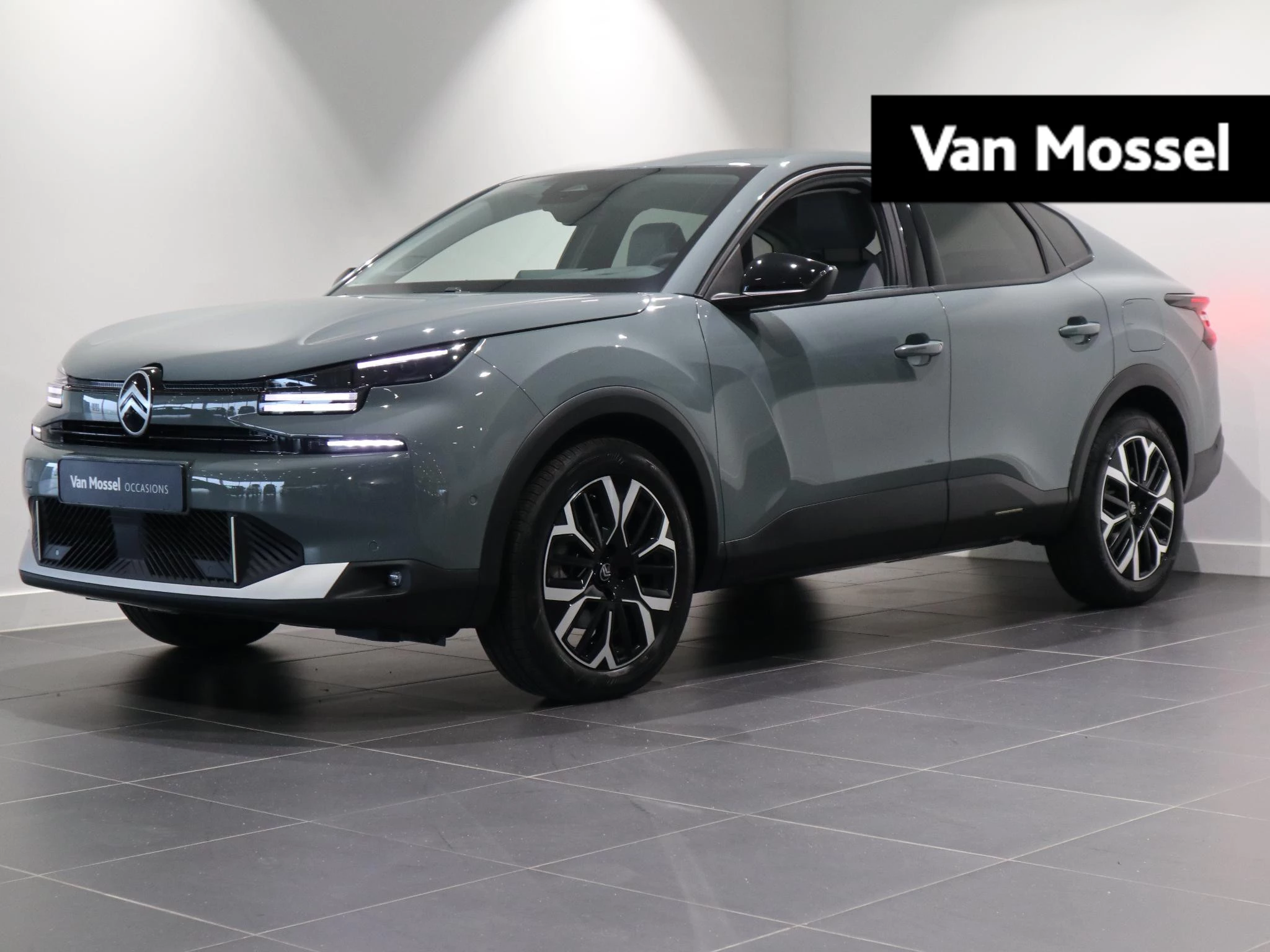 Citroën-C4 X-image-0