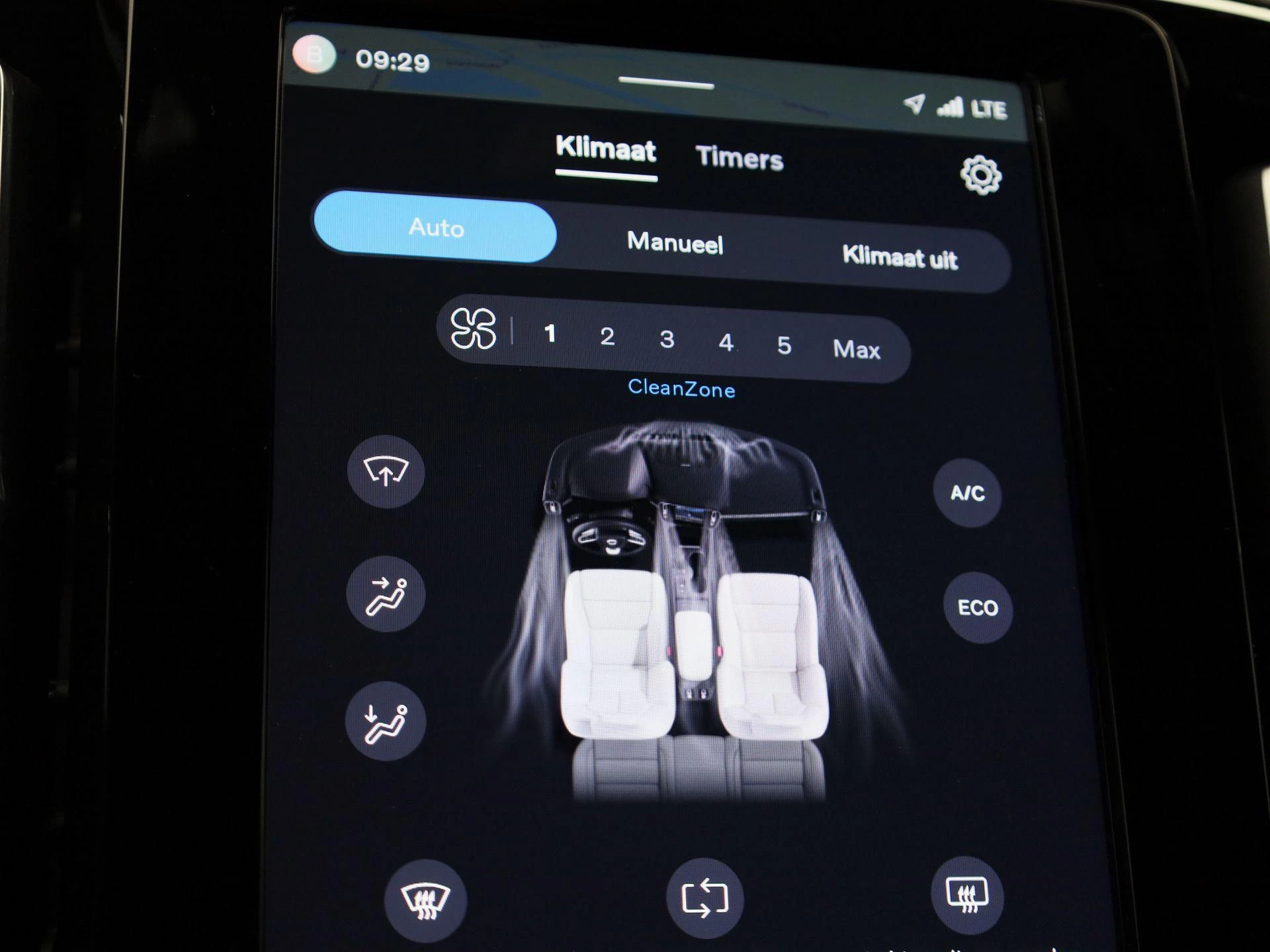 Volvo-XC40-image-19