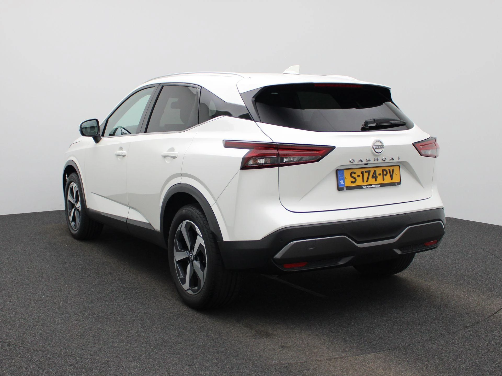 Nissan-QASHQAI-image-3