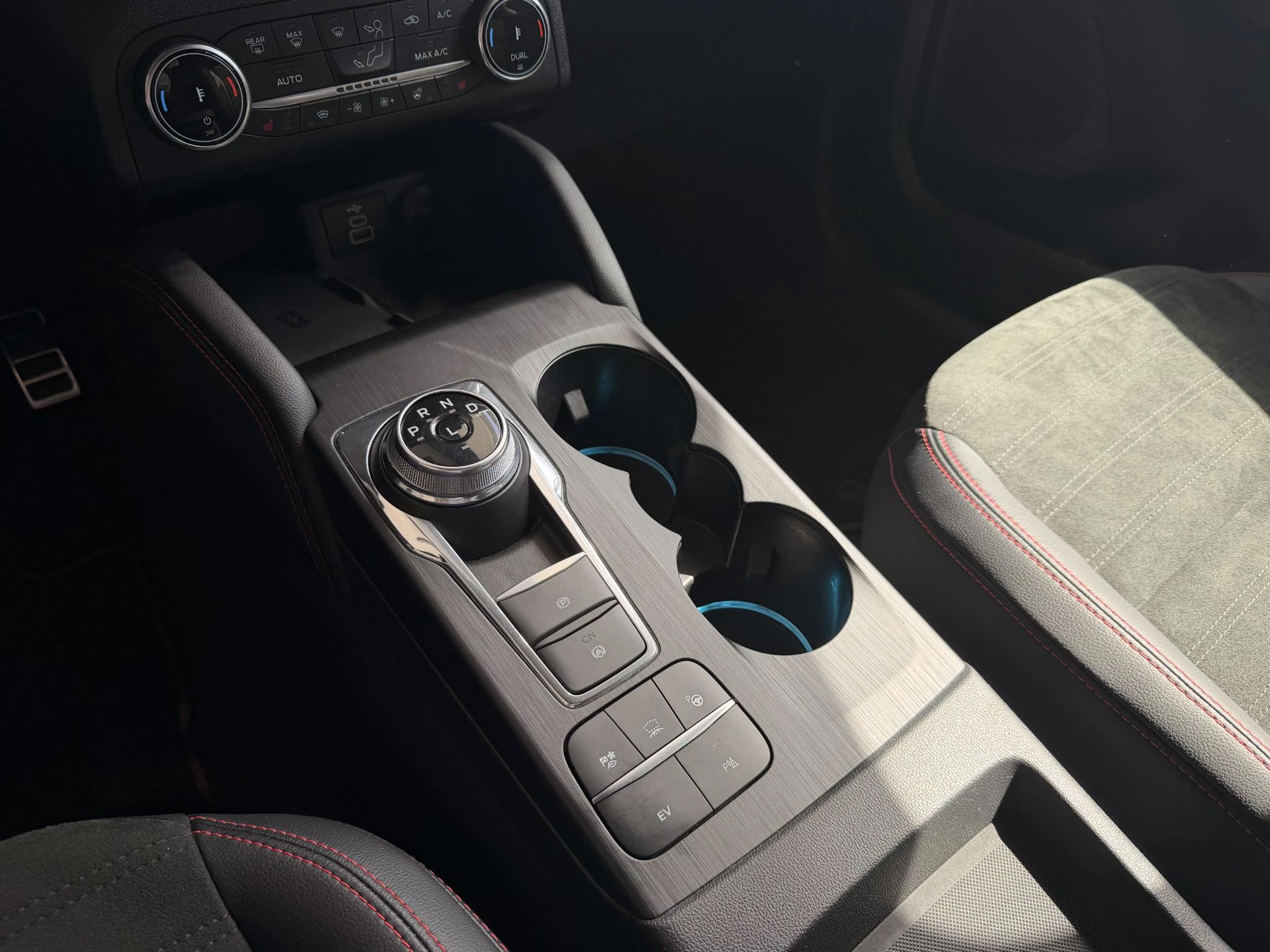 Ford-Kuga-image-6