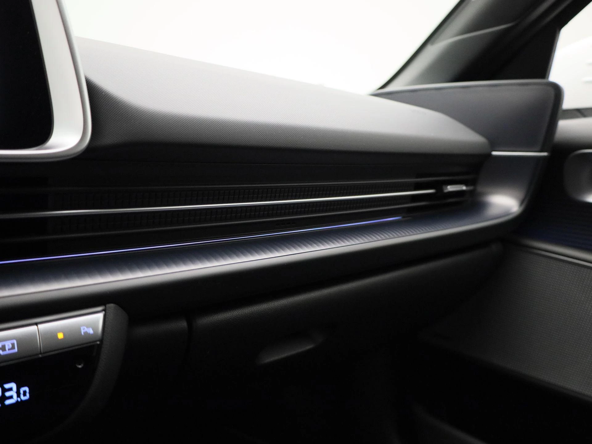 Hyundai-IONIQ 6-image-28