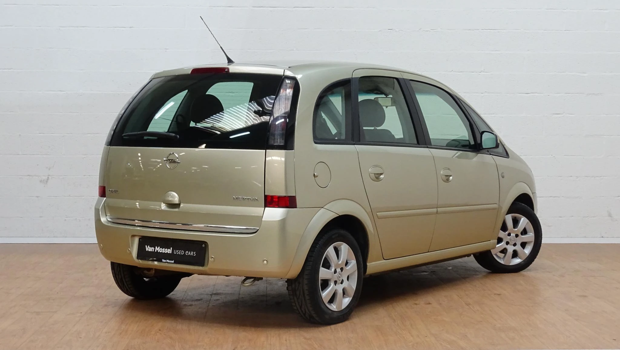 Opel-Meriva-image-2