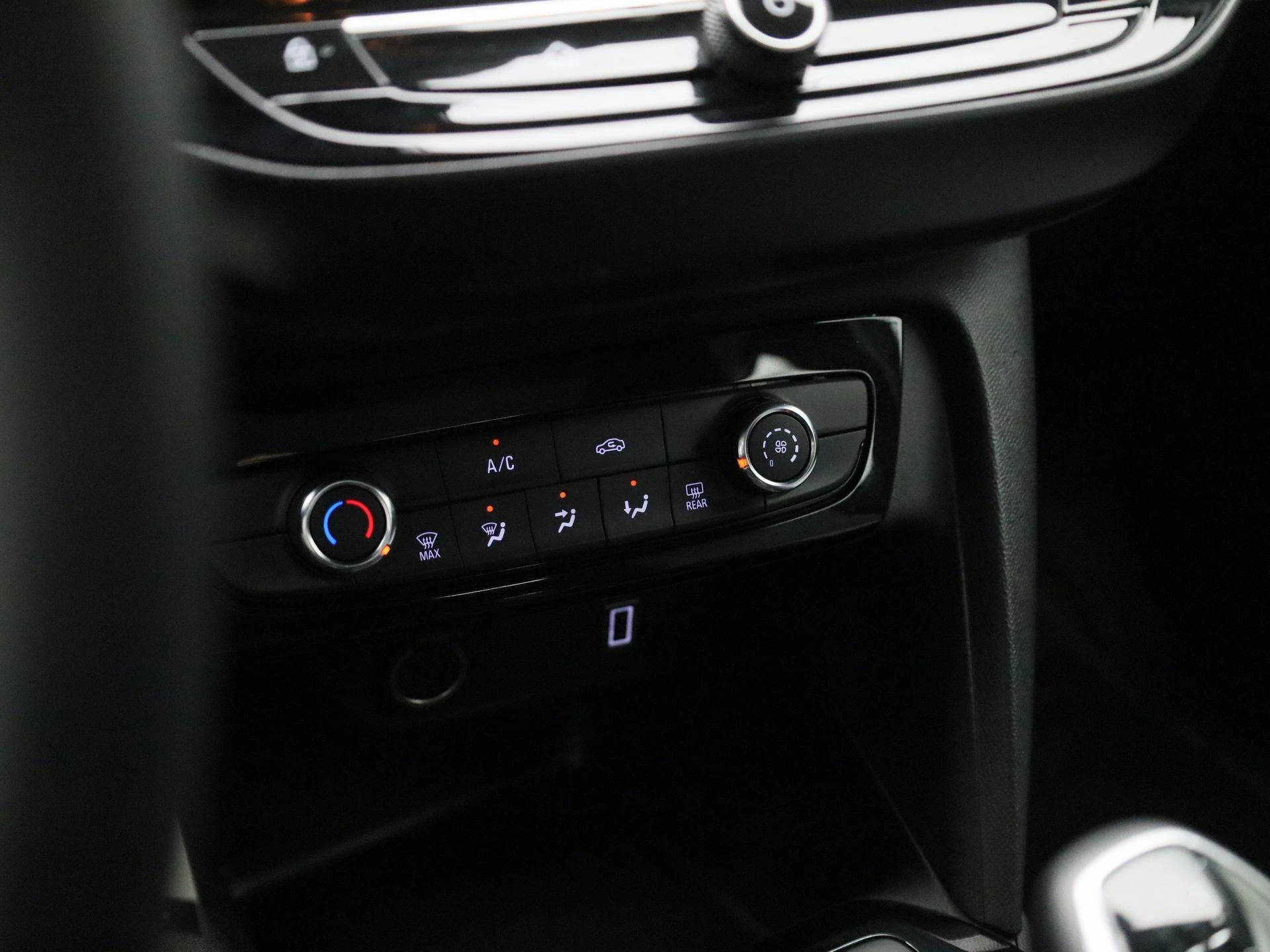 Opel-Corsa-image-14