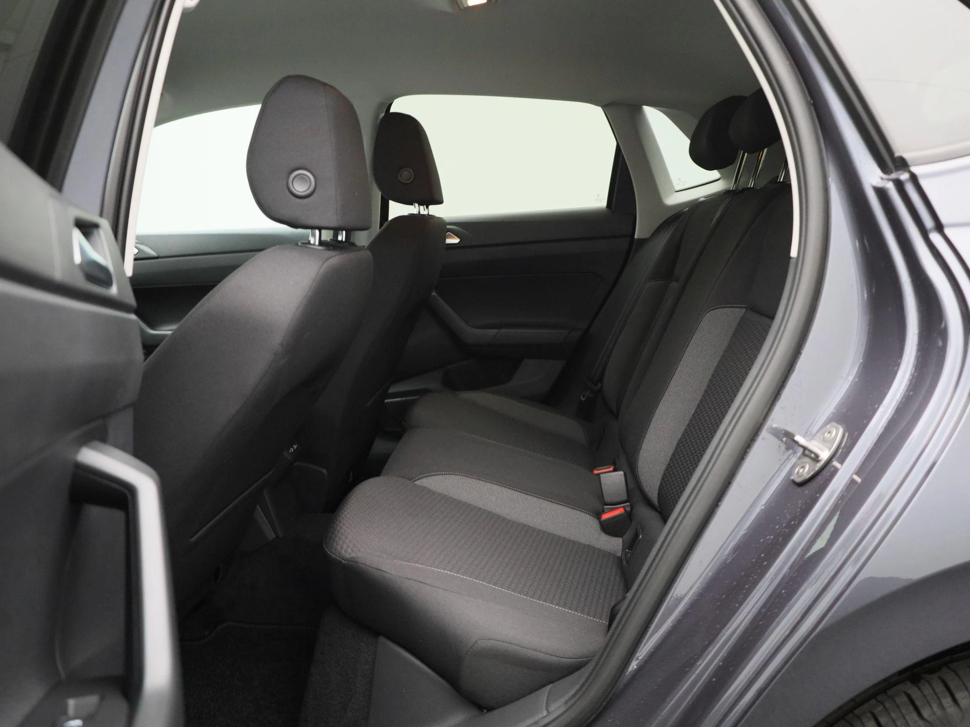 Volkswagen-Polo-image-11
