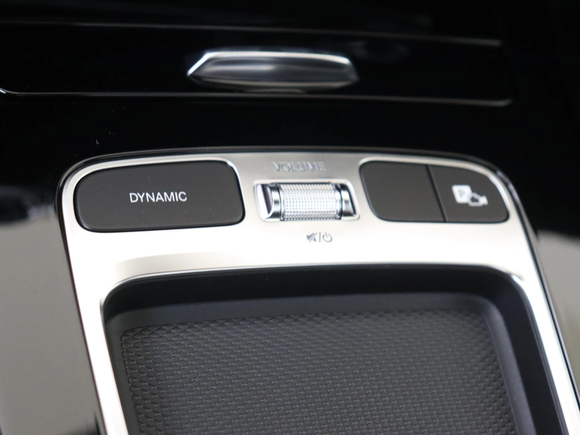 Mercedes-Benz-A-Klasse-image-20