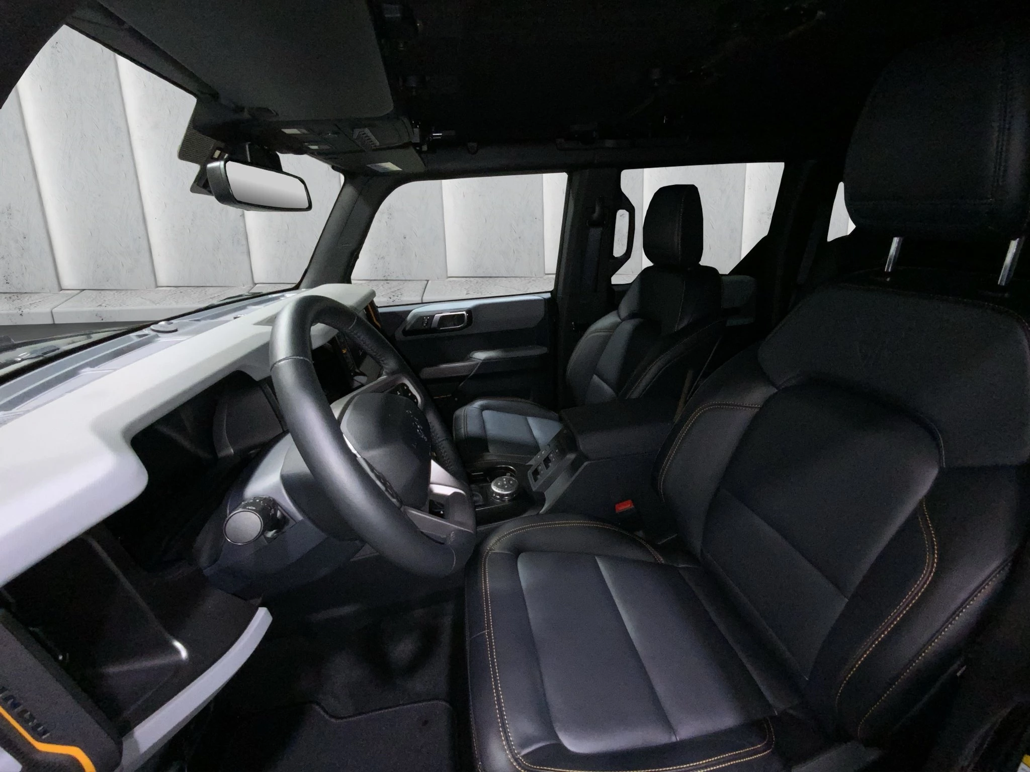 Ford Bronco Badlands 5-Türer 2.7 l EcoBoost V6. 10-Gang-Automatik. Allrad e-4WD MJ 2023.25