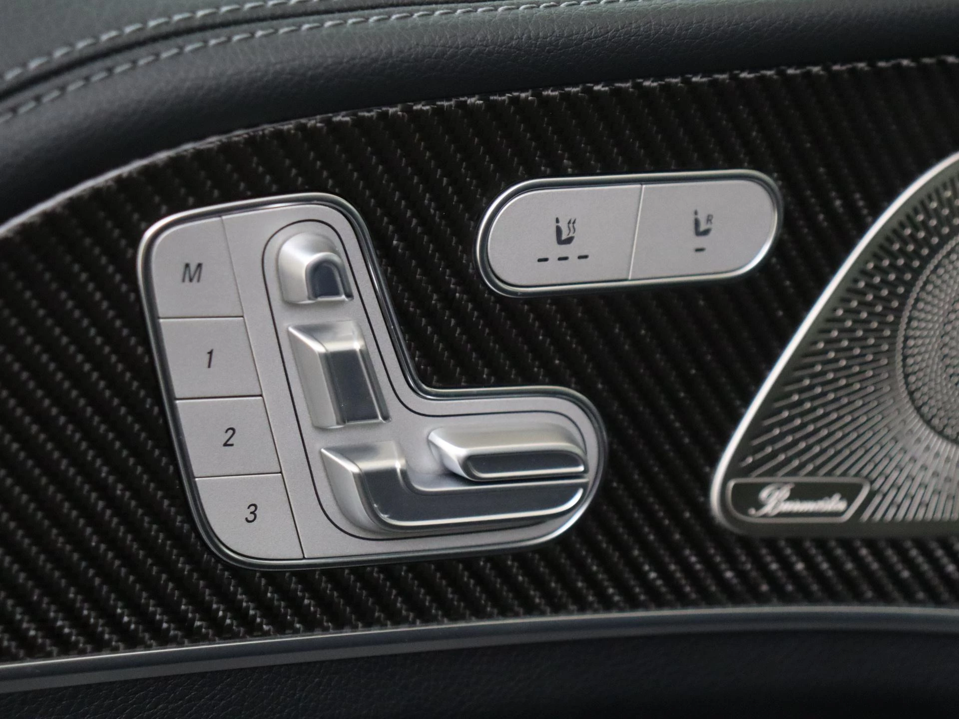 Mercedes-Benz-GLE-image-34