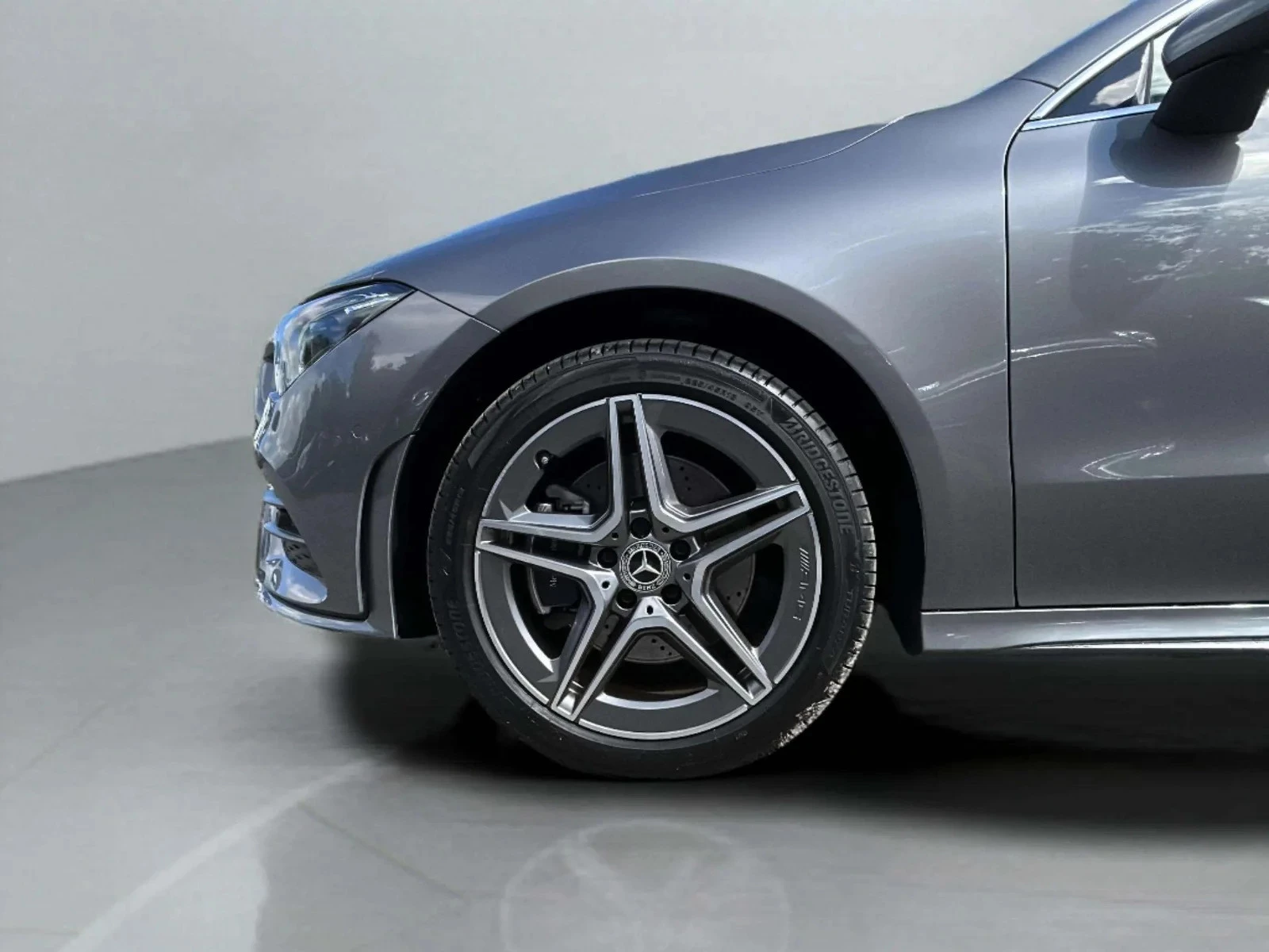 Mercedes-Benz-CLA-image-8