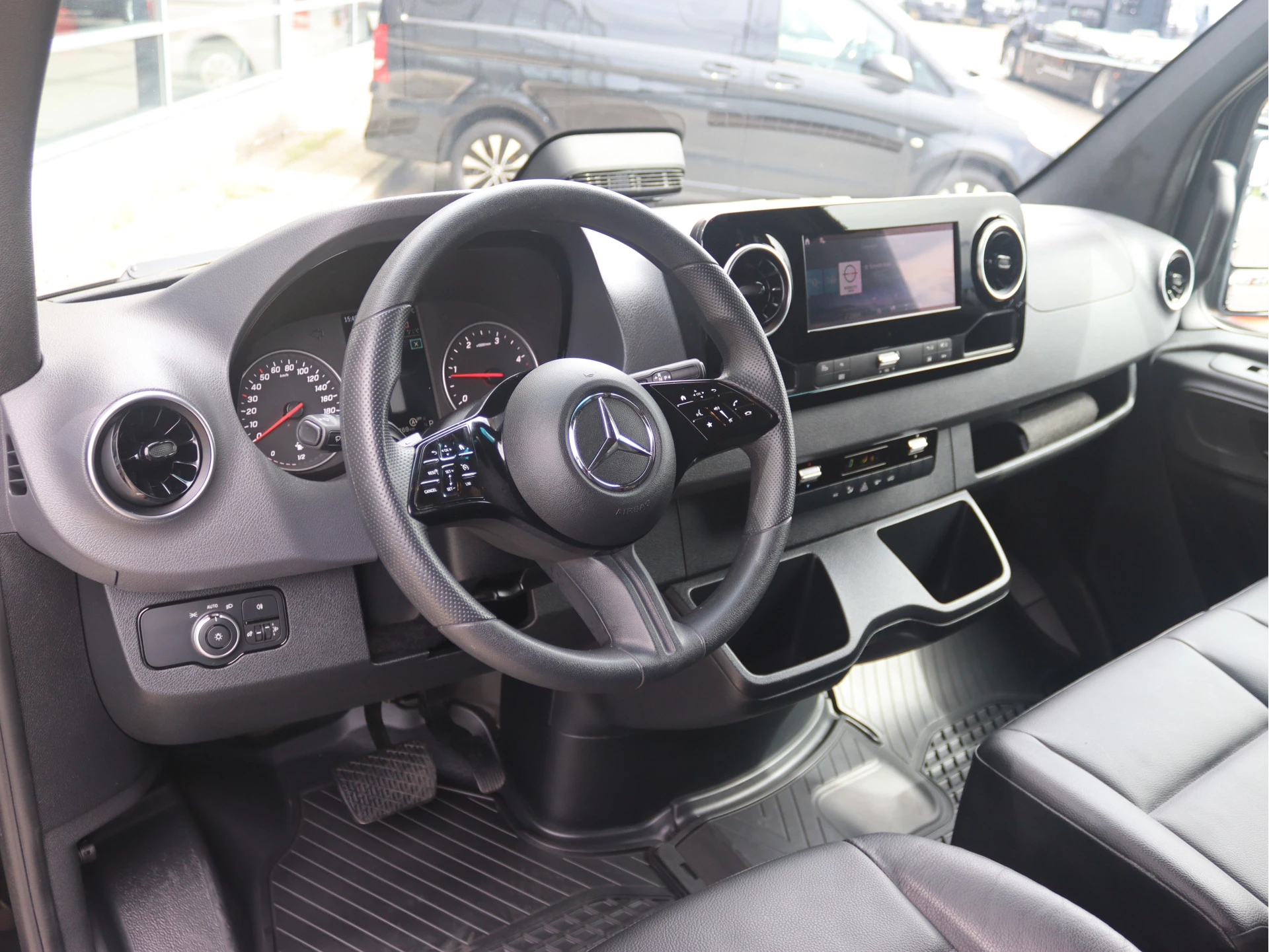 Mercedes-Benz Sprinter 317 CDI L2H2 Pro | AIRCO/CAMERA/CRUISE/3.500KG AHW | Certified
