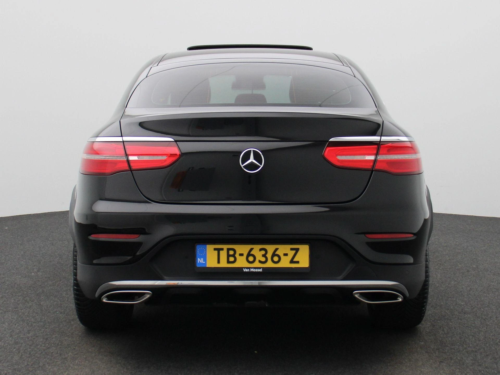 Mercedes-Benz-GLC-image-4
