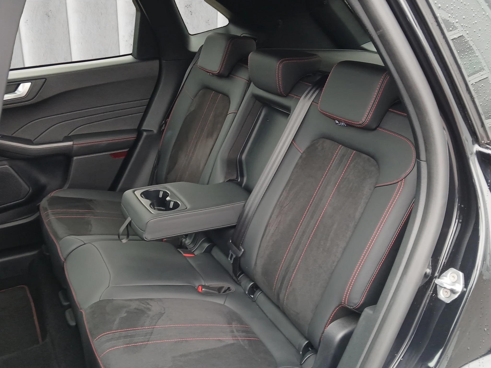 Ford Kuga ST-Line X*PANO*AHK*LED-MATRIX*360GRAD*ACC*NAVI*SOUND-SYS.