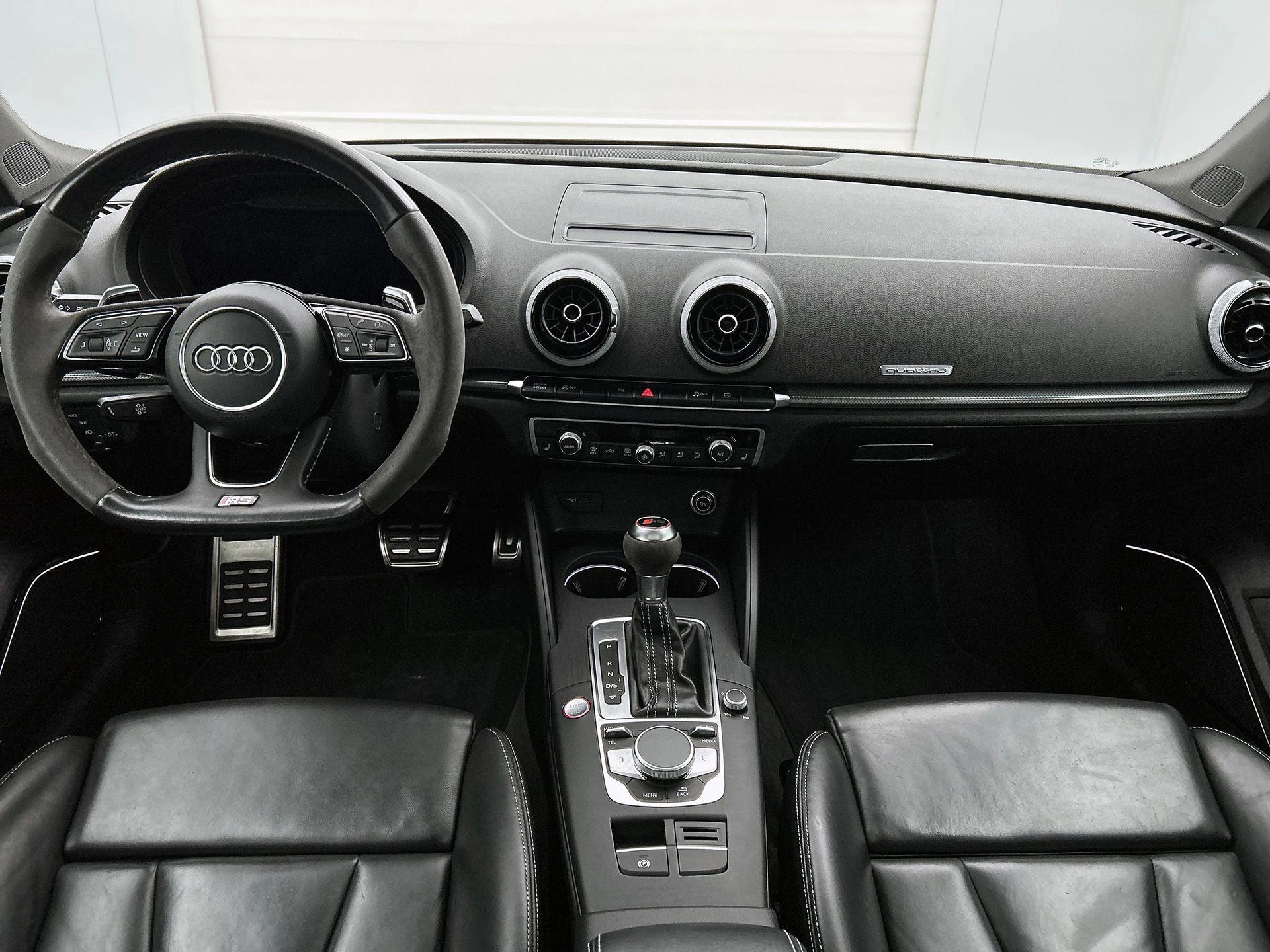 Audi-RS3-image-18
