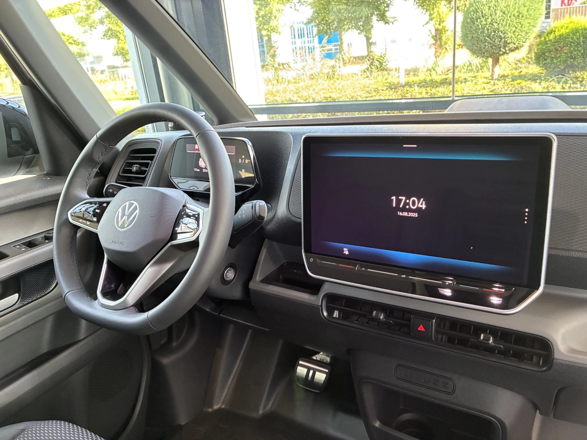 Volkswagen-ID. Buzz Cargo-image-10