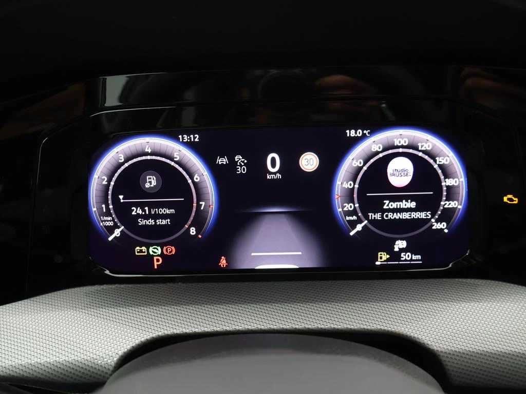 Volkswagen Golf VIII Golf Style Business 1.5 eTSI 150pk AUTOMAAT *DEMO*