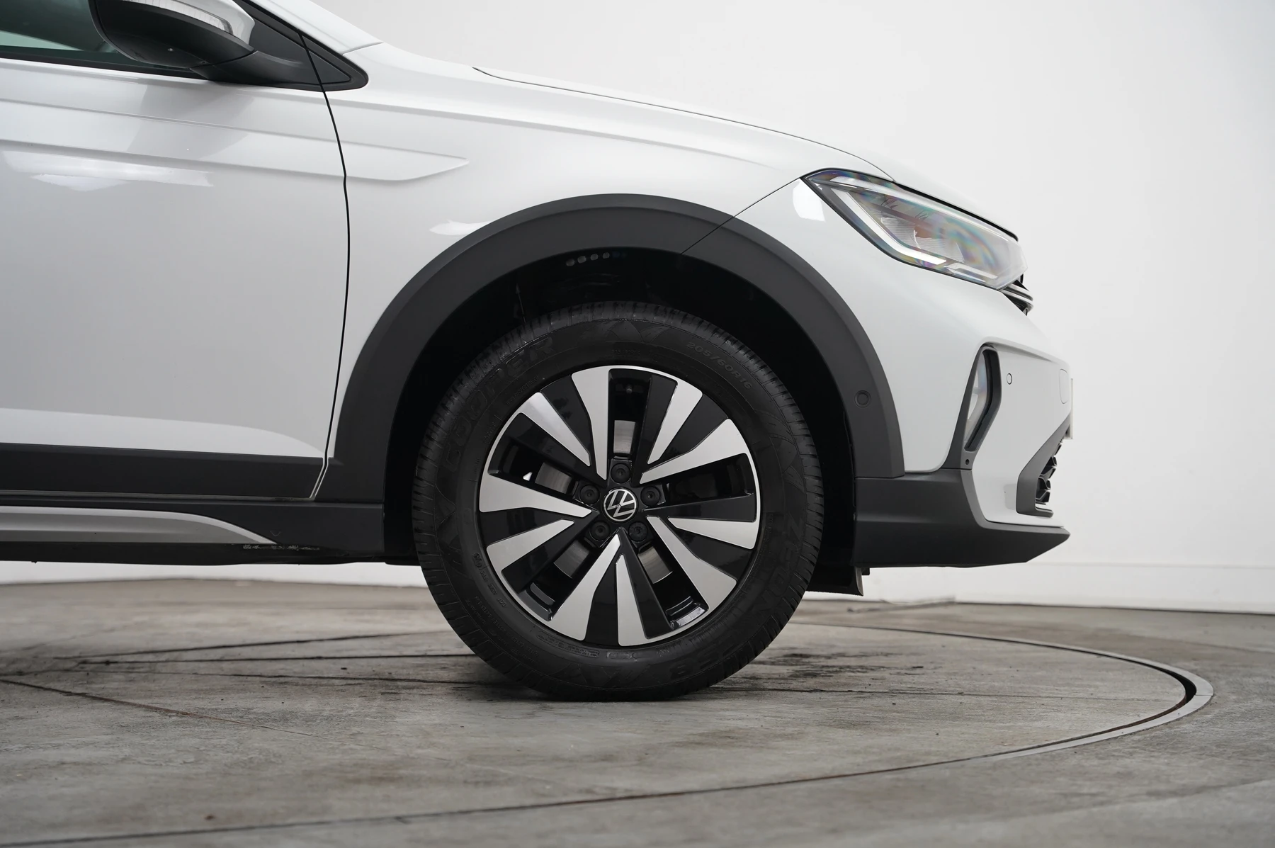 Volkswagen-Taigo-image-31