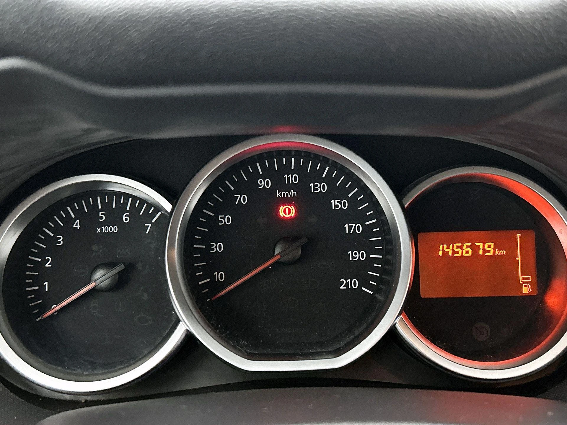 Dacia-Duster-image-8