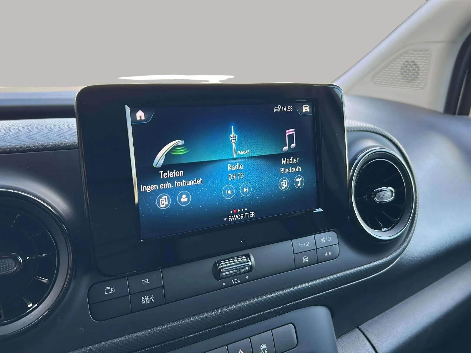 Mercedes-Benz-eCitan-image-12