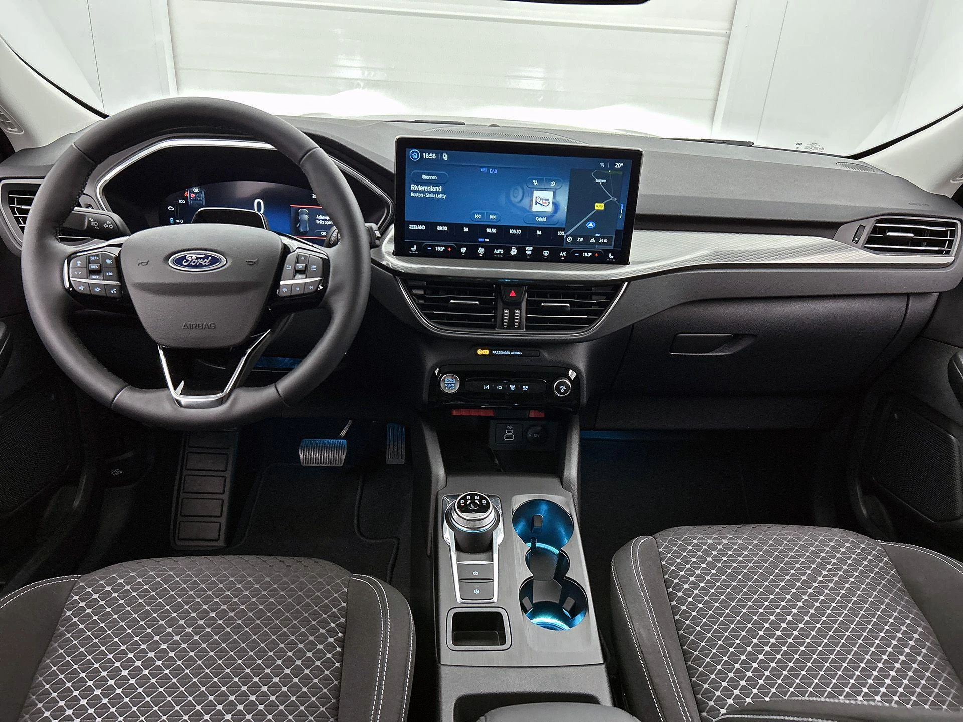 Ford-Kuga-image-19