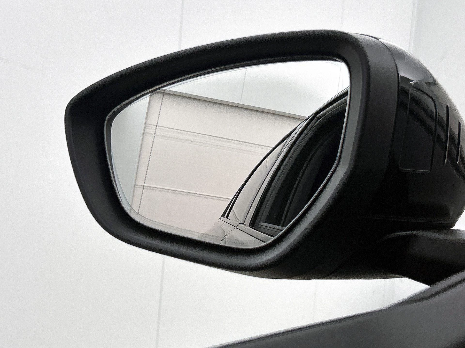 Audi-A6 Avant e-tron-image-21