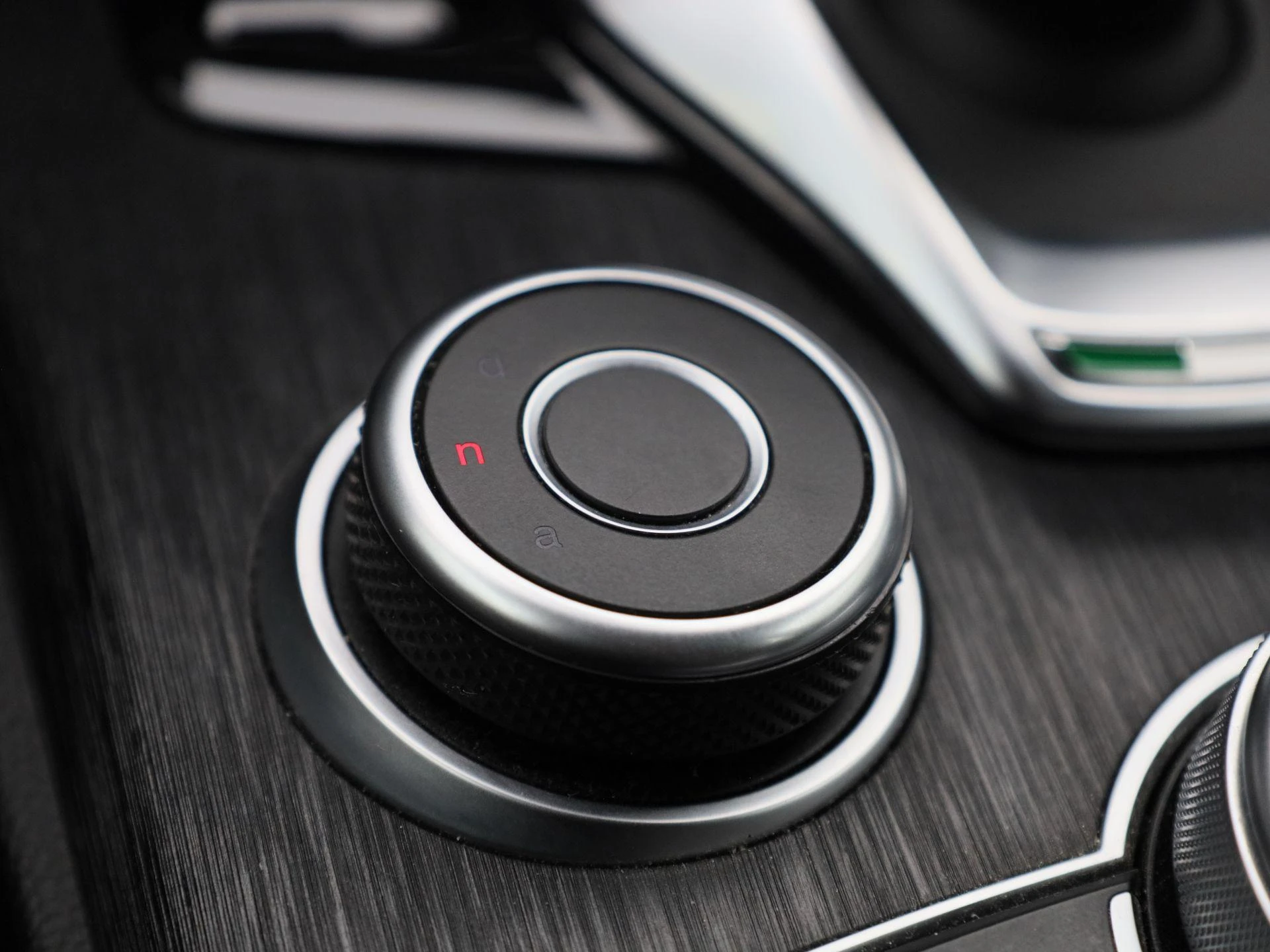 Alfa Romeo-Stelvio-image-21