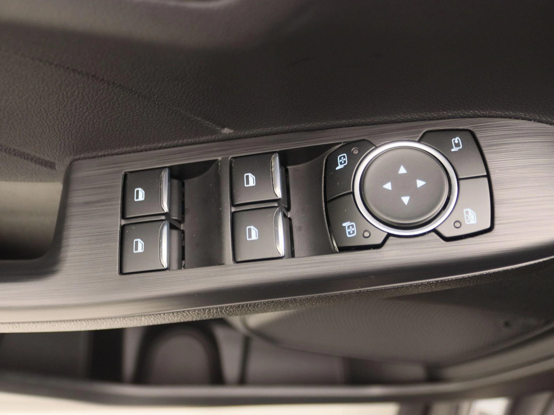 Ford-Kuga-image-23