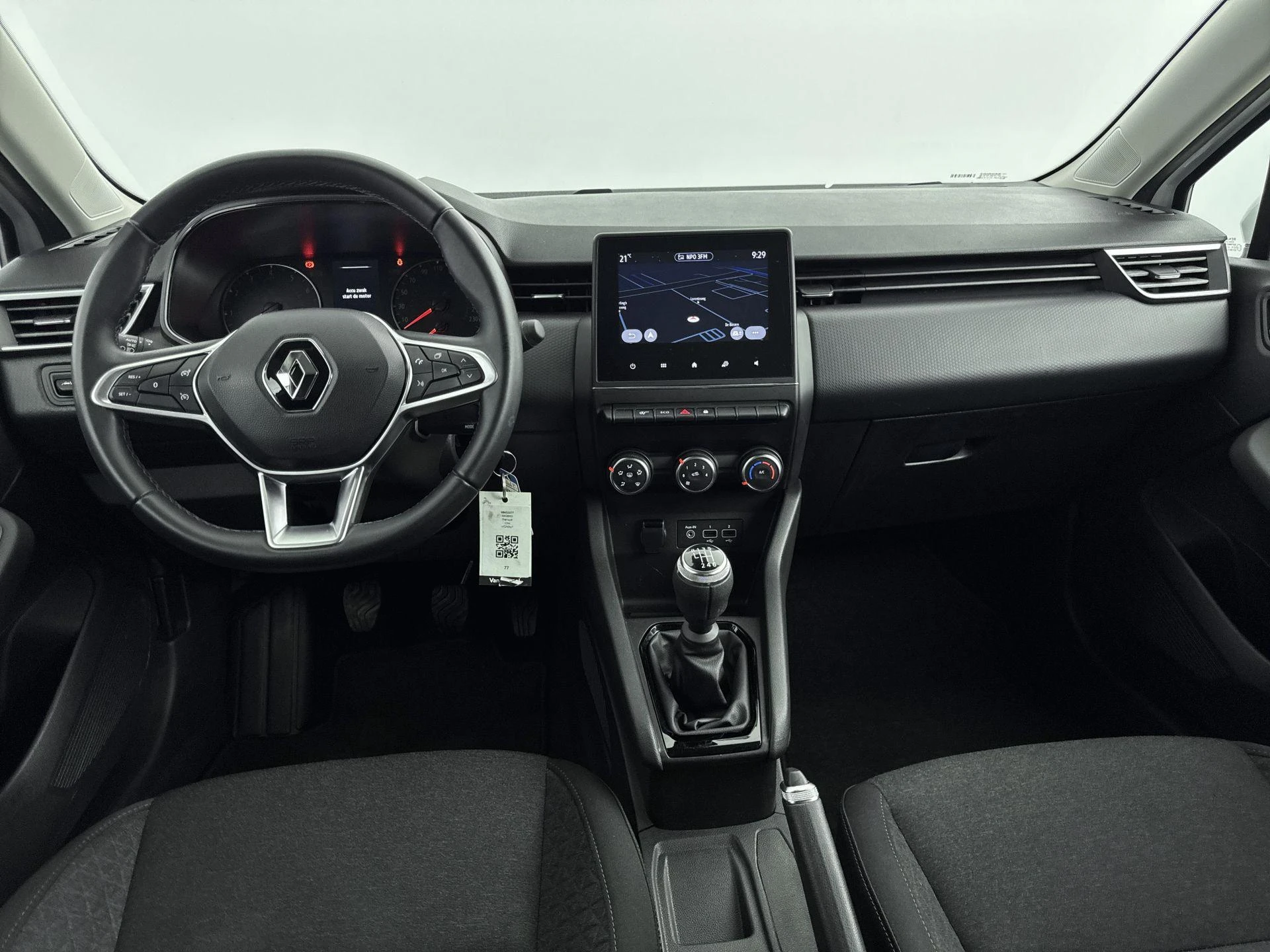 Renault-Clio-image-17