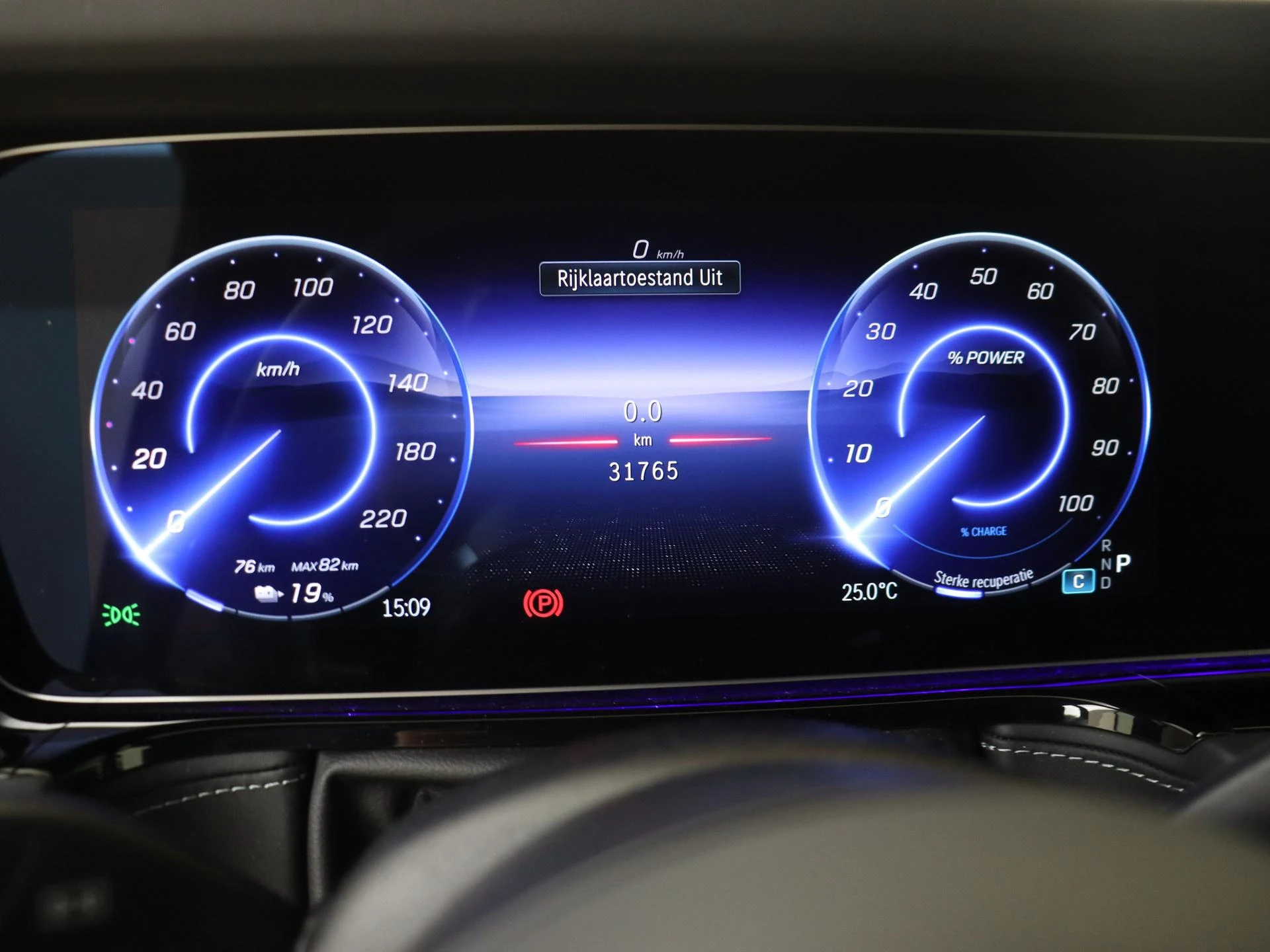 Mercedes-Benz-Classe G-image-10