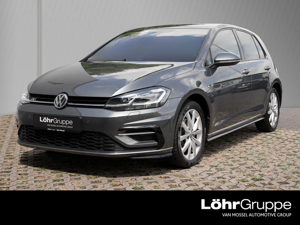 Volkswagen-Golf-image-0