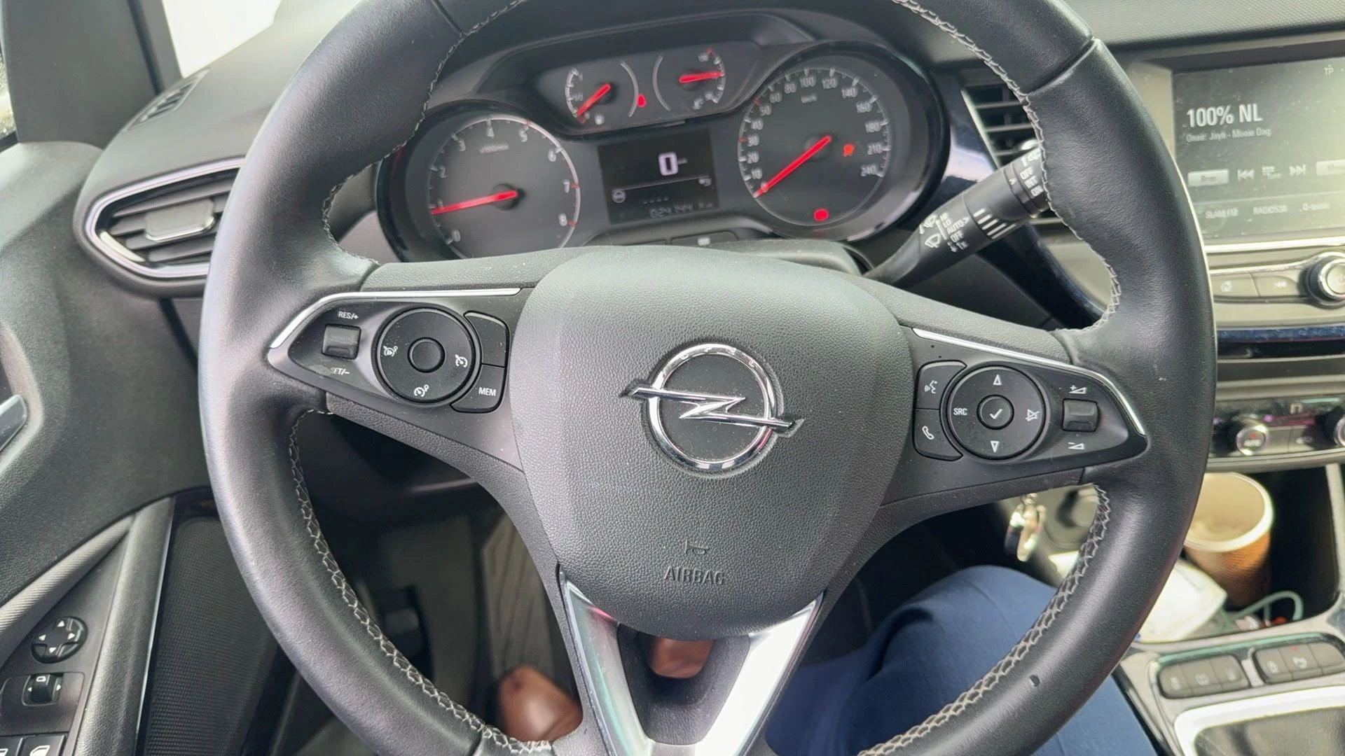Opel-Crossland X-image-21