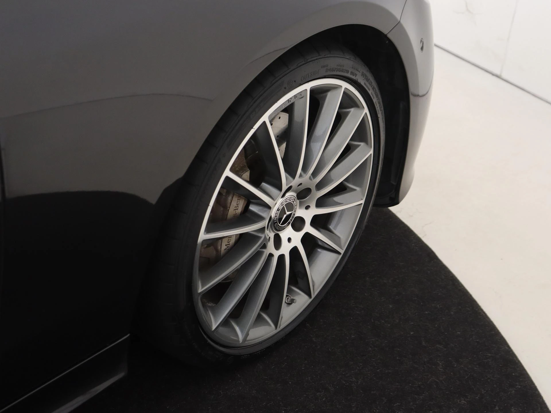 Mercedes-Benz-E-Klasse-image-31