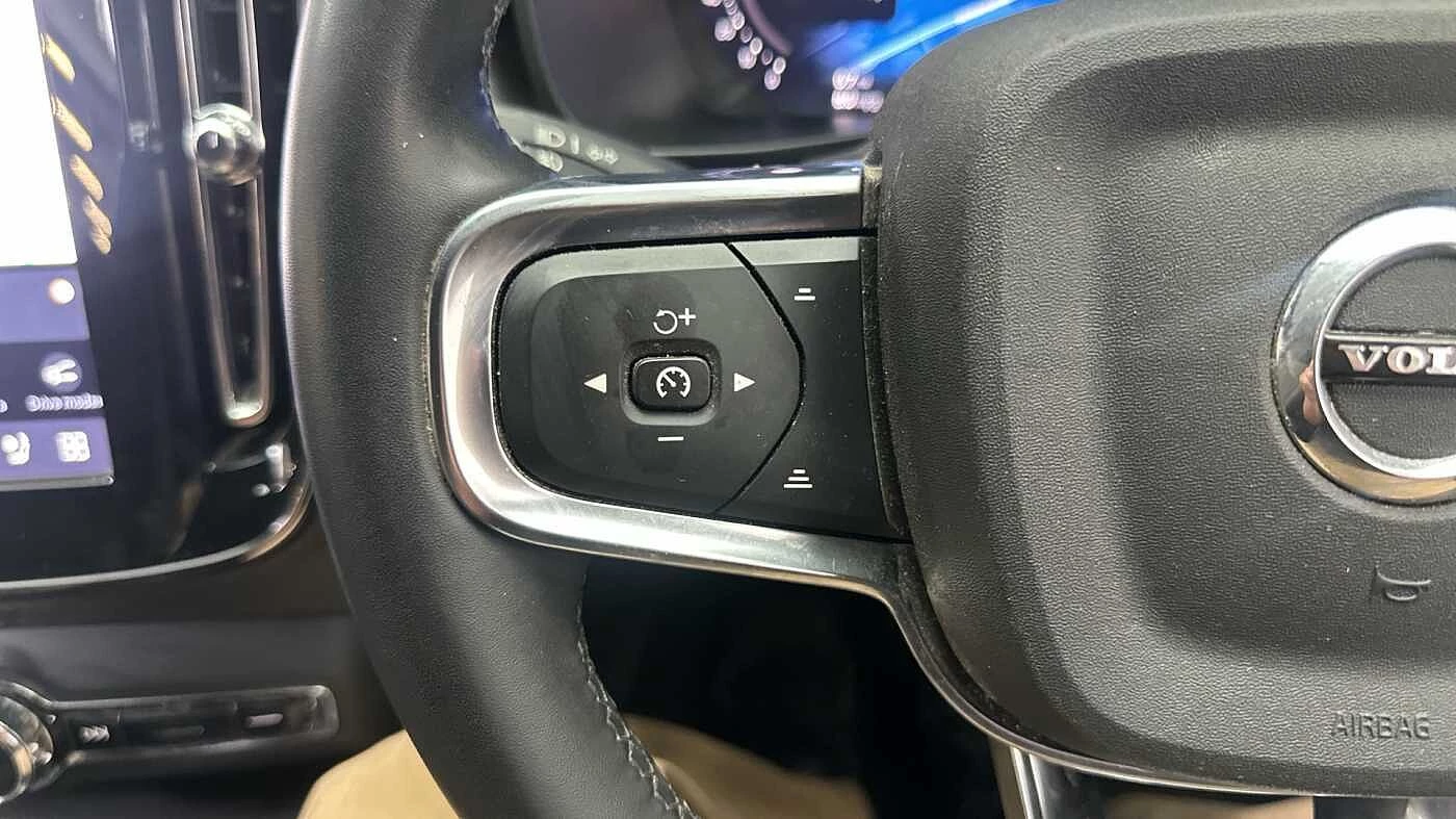 Volvo-XC40-image-18