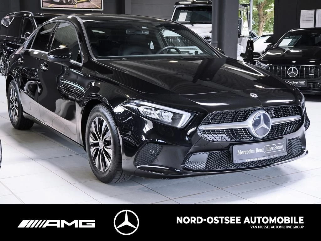 Mercedes-Benz A-Klasse 180 d STYLE LIM LED KAMERA SHZ TEMPOMAT Style
