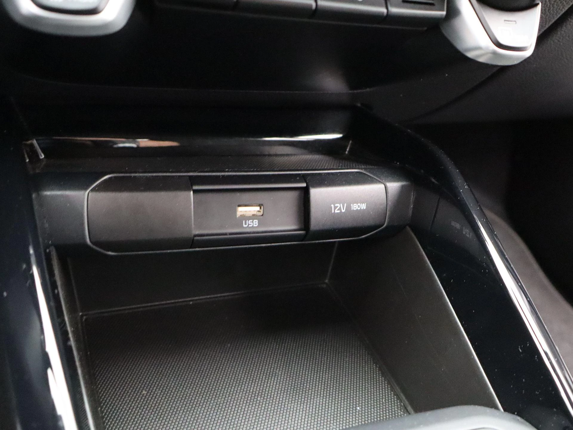 Kia Stonic 1.0 T-GDi MHEV DynamicPlusLine