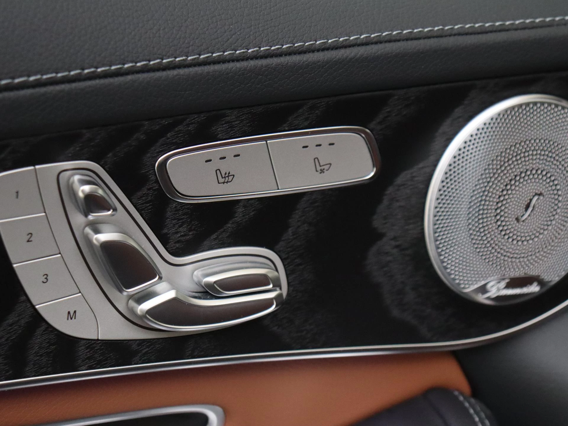 Mercedes-Benz-GLC-image-25