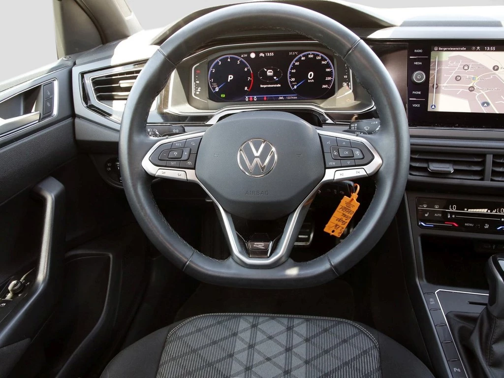 Volkswagen Taigo 1.0 TSI DSG R-Line 17" Navi+VC ACC LED RFK+PDC SHZ