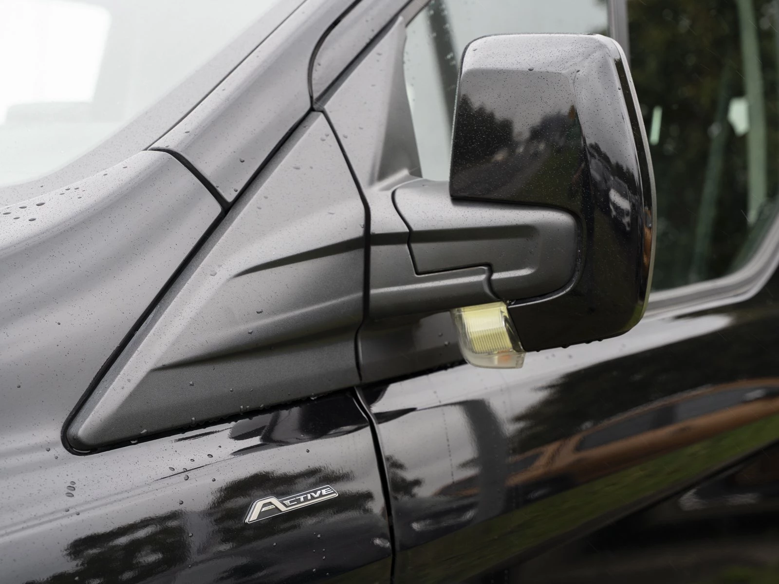 Ford-Tourneo Custom-image-22