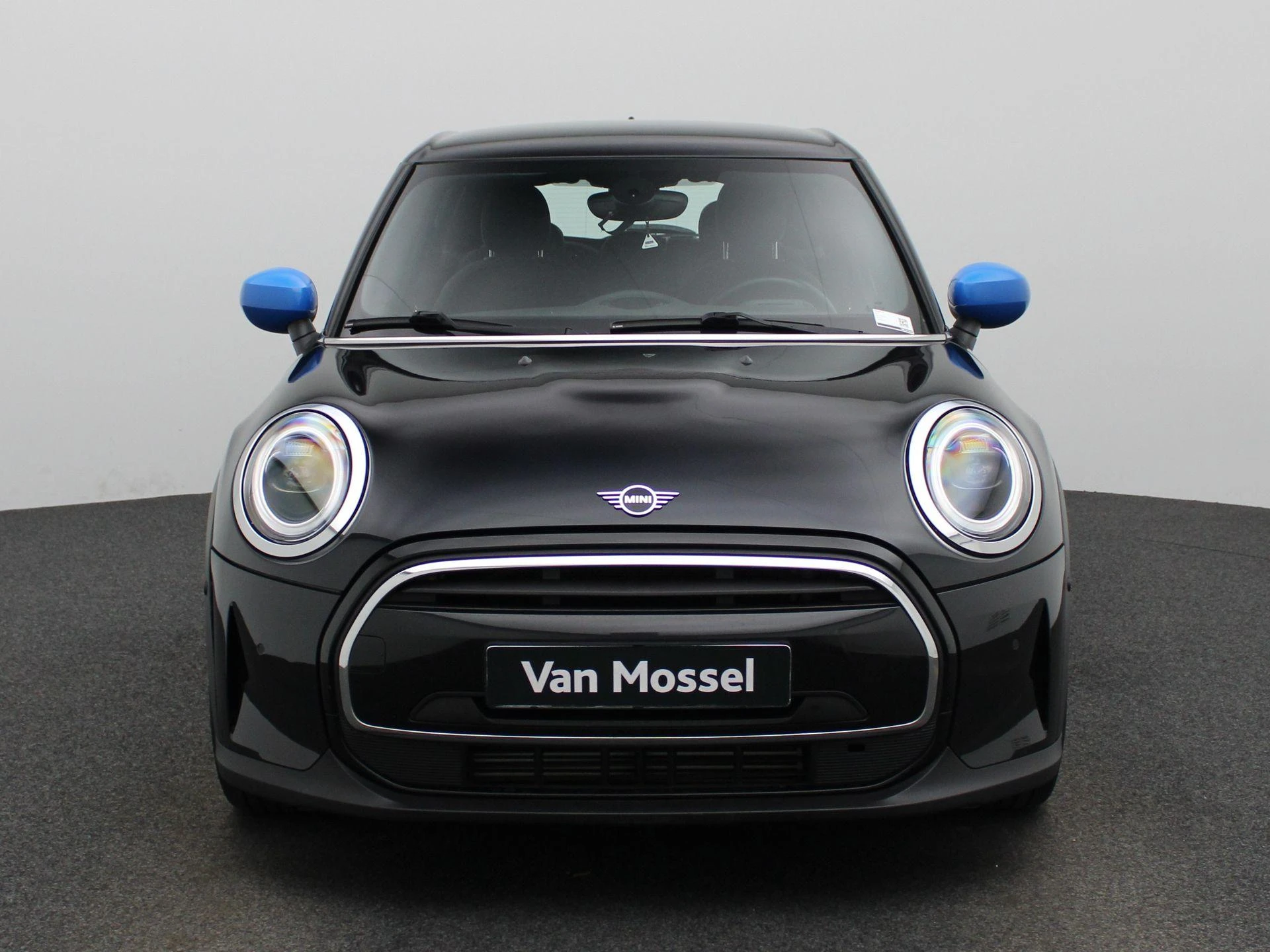 MINI-One-image-3