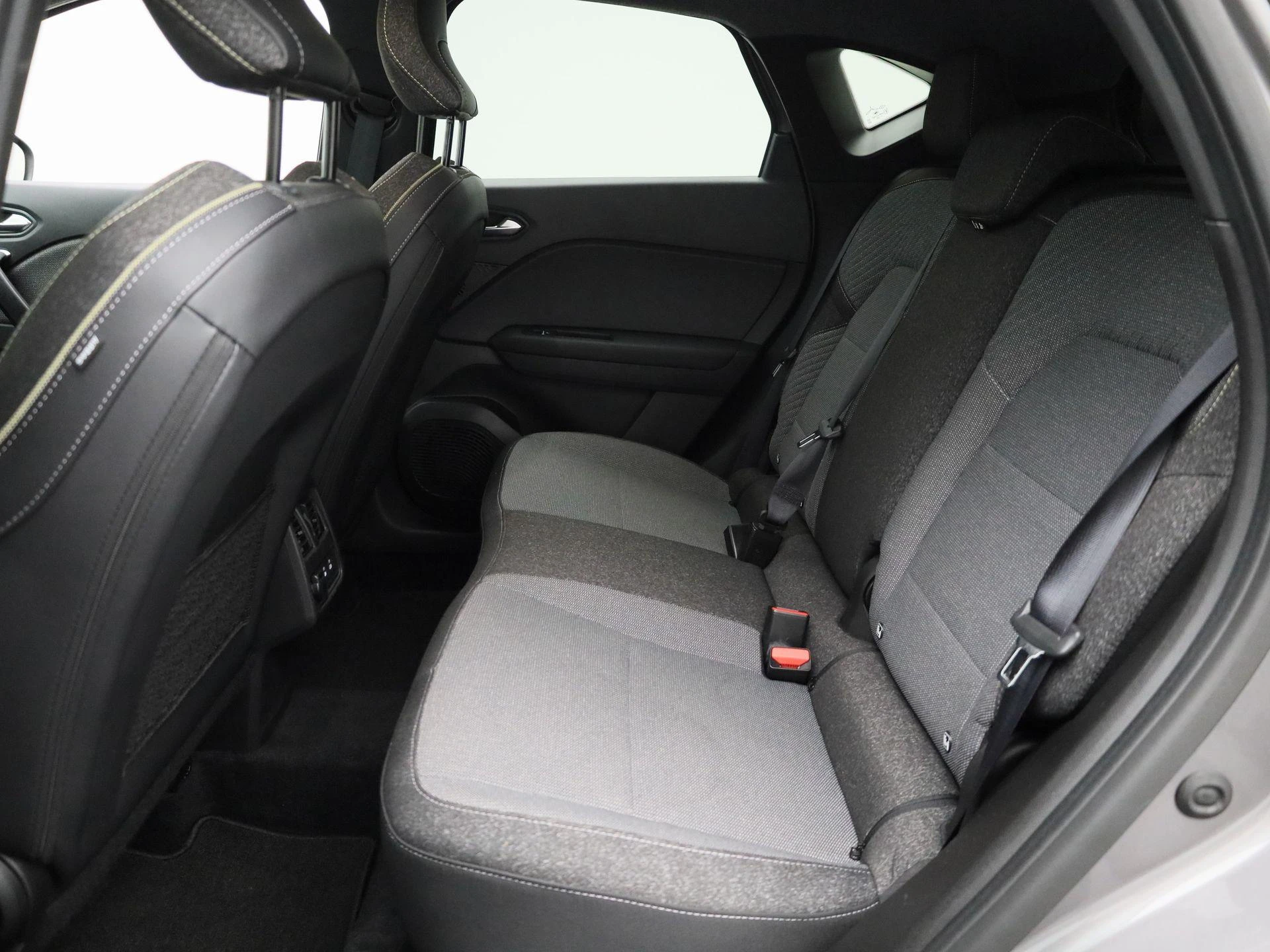 Renault-Captur-image-11