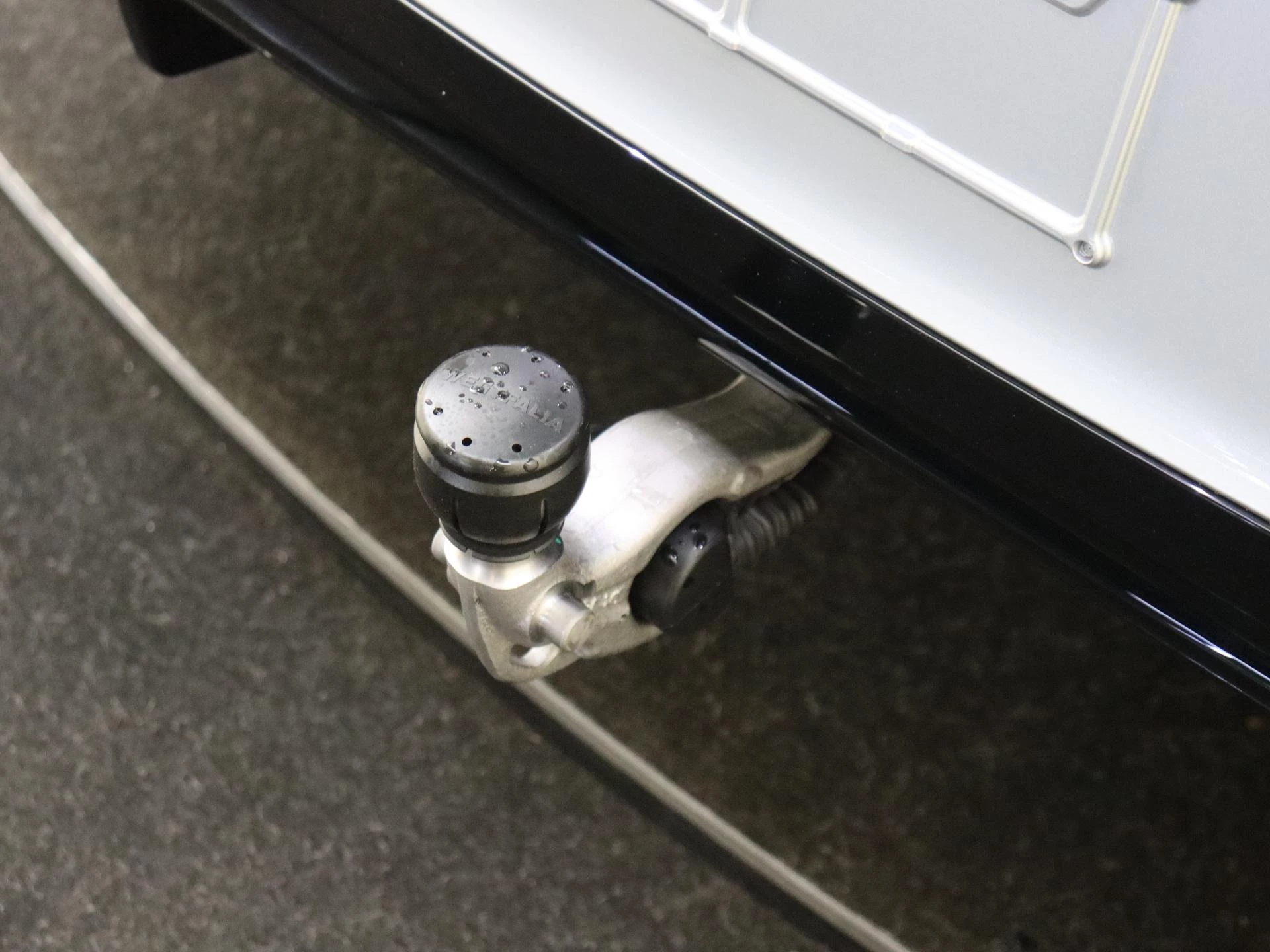 Mercedes-Benz-GLB-image-30