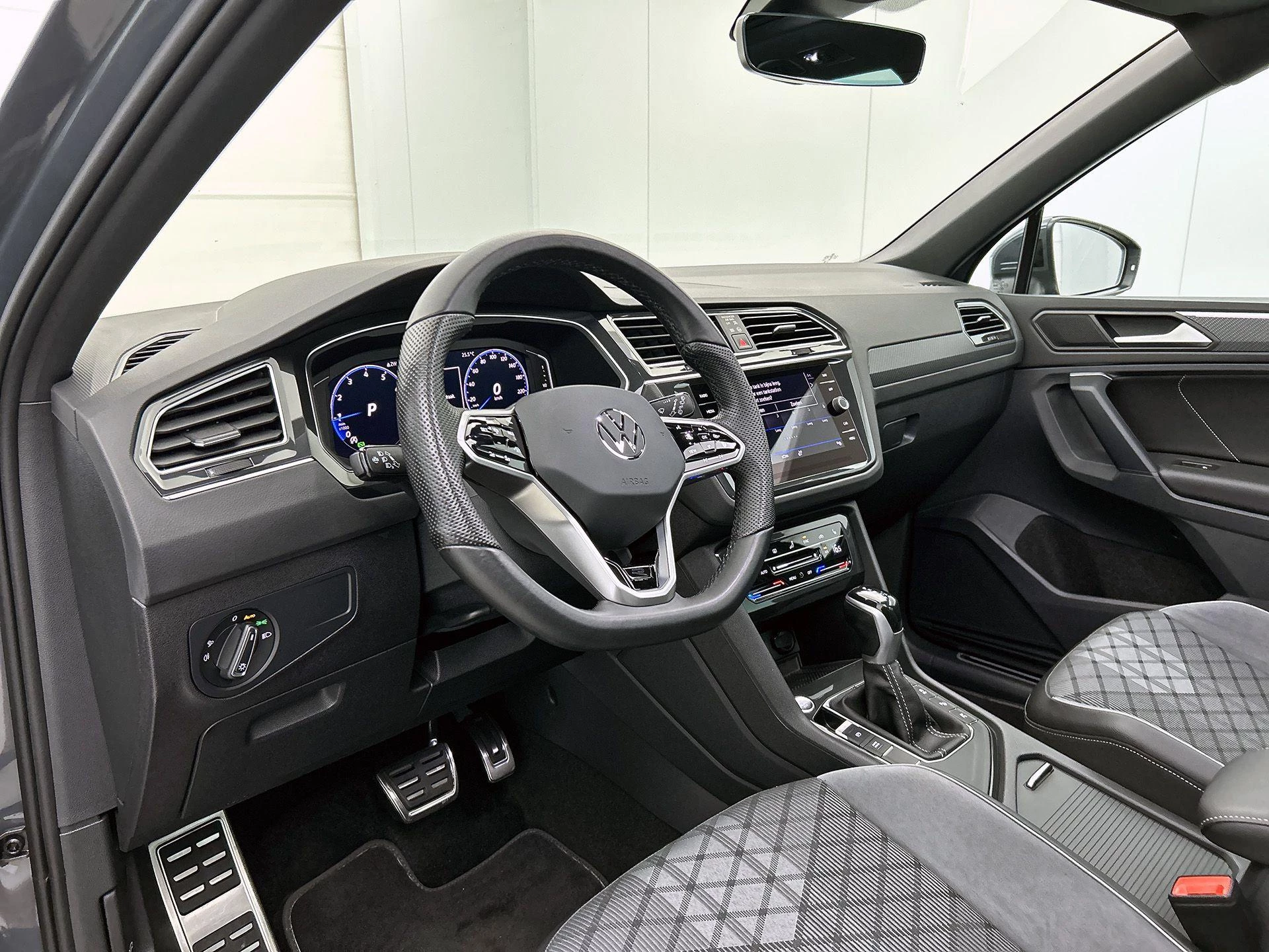 Volkswagen Tiguan 1.5 TSI R-Line Business