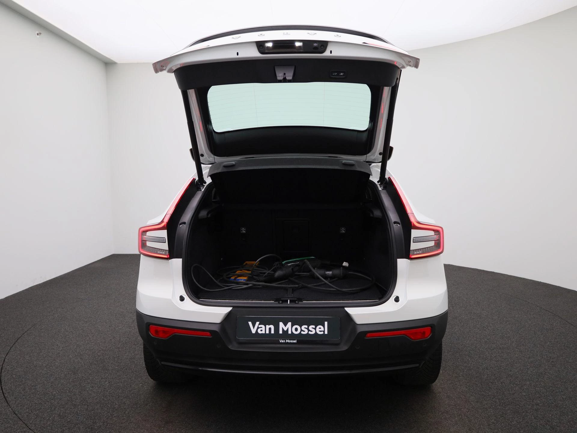 Volvo-C40-image-10